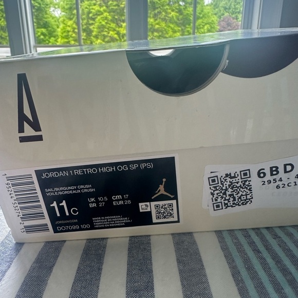 Jordan 1 Retro High OG (PS) - Picture 7 of 11